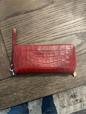 Michael Kors Red Croc-Embossed Zip Wristlet clutch wallet